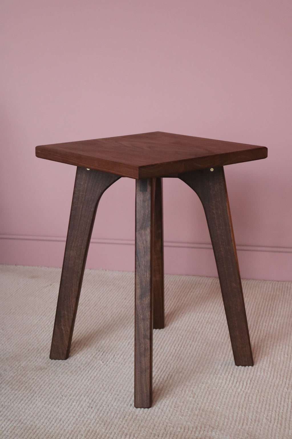 the signature side table