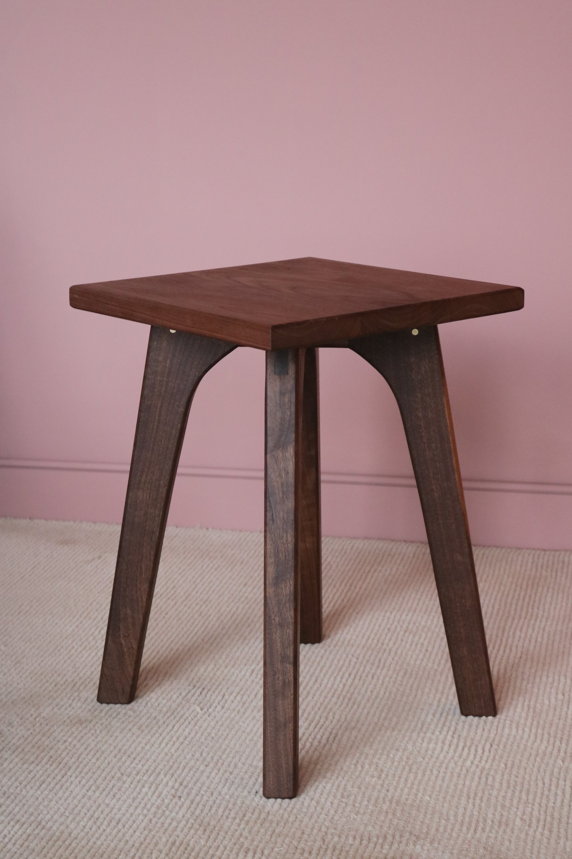the signature side table