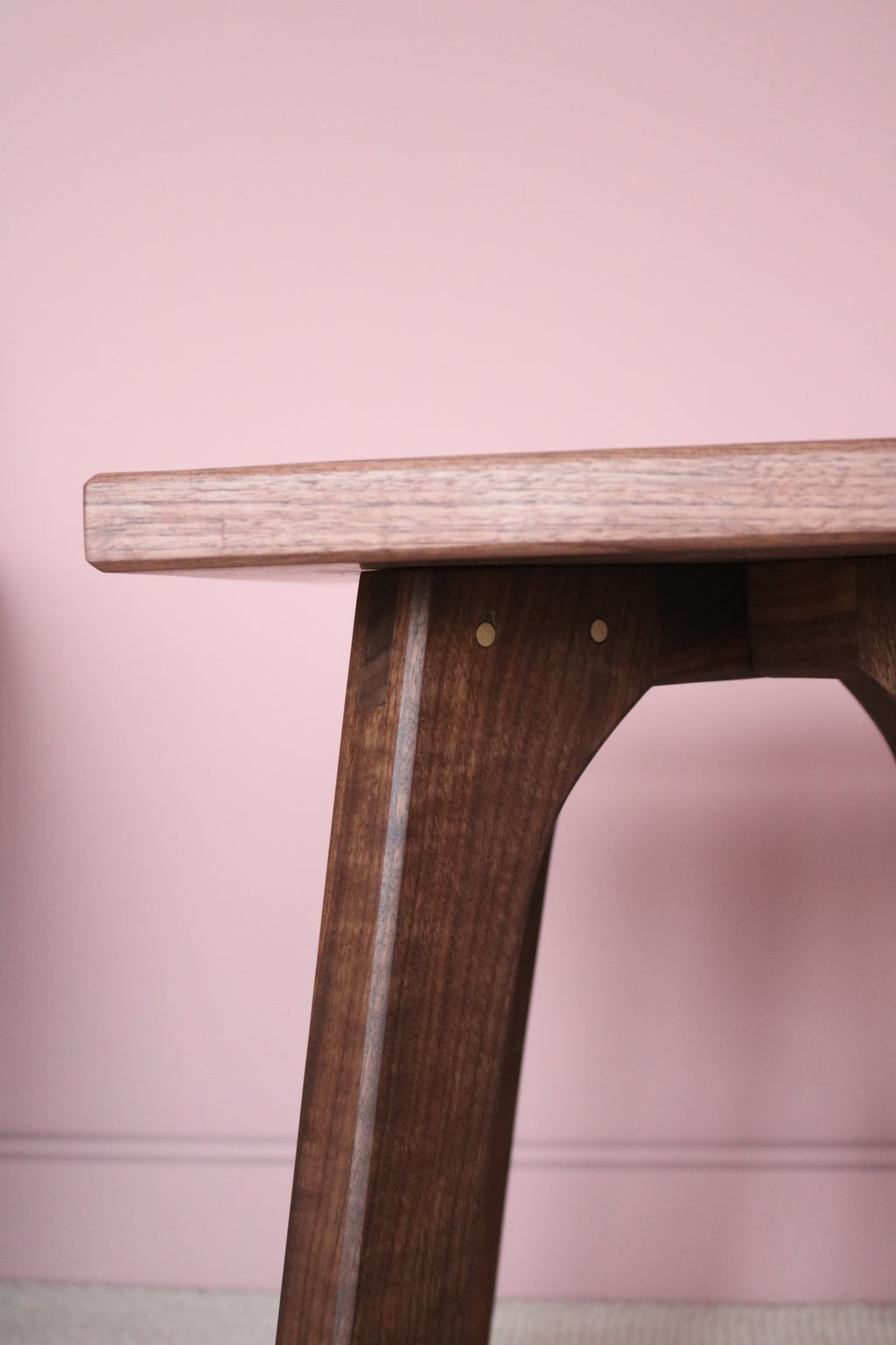 the signature side table